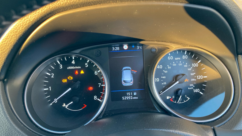 Nissan Qashqai 1.3 DiG-T Acenta Premium 5dr Petrol Hatchback